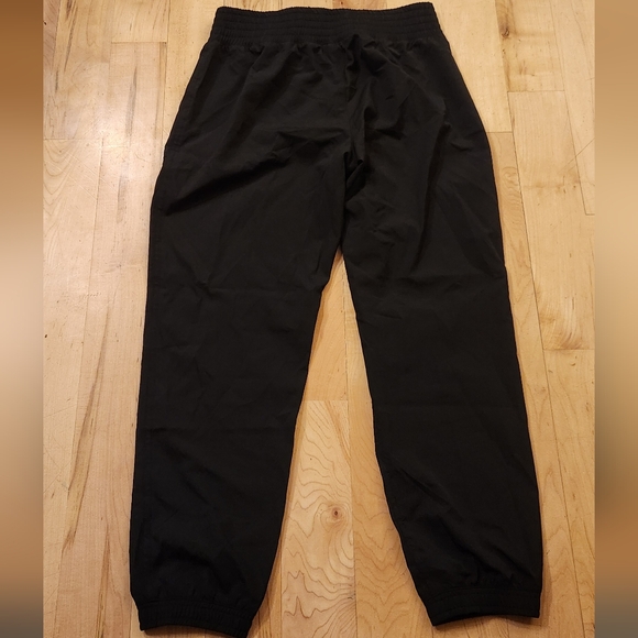 Girls joggers - Picture 2 of 3